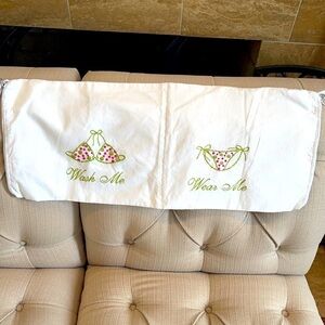 𝅺two Compartment Embroidered Laundry Pouches